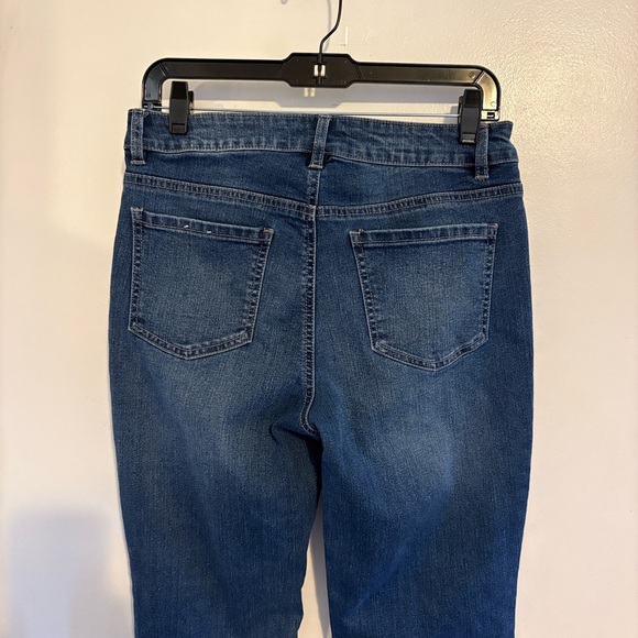 D. Jeans High Rise Kick Crop Jeans 6 - Picture 6 of 9